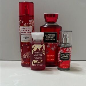 Bath & Body Works Japanese Cherry Blossom Body Wash & Body Mist Set (Make offer)